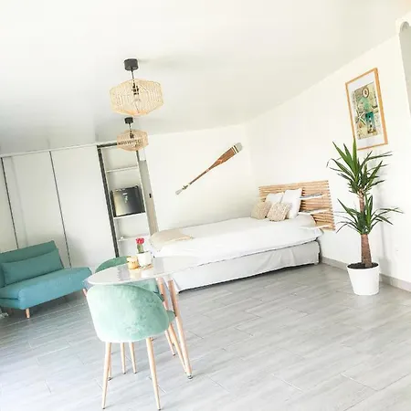 Guest house Emeraude