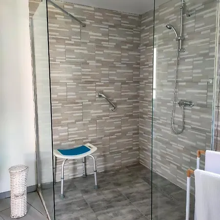 Guest house Emeraude